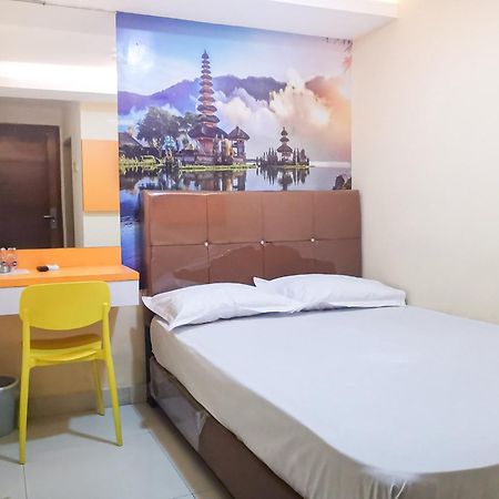 Tng Hotel Redpartner Jakarta Eksteriør billede